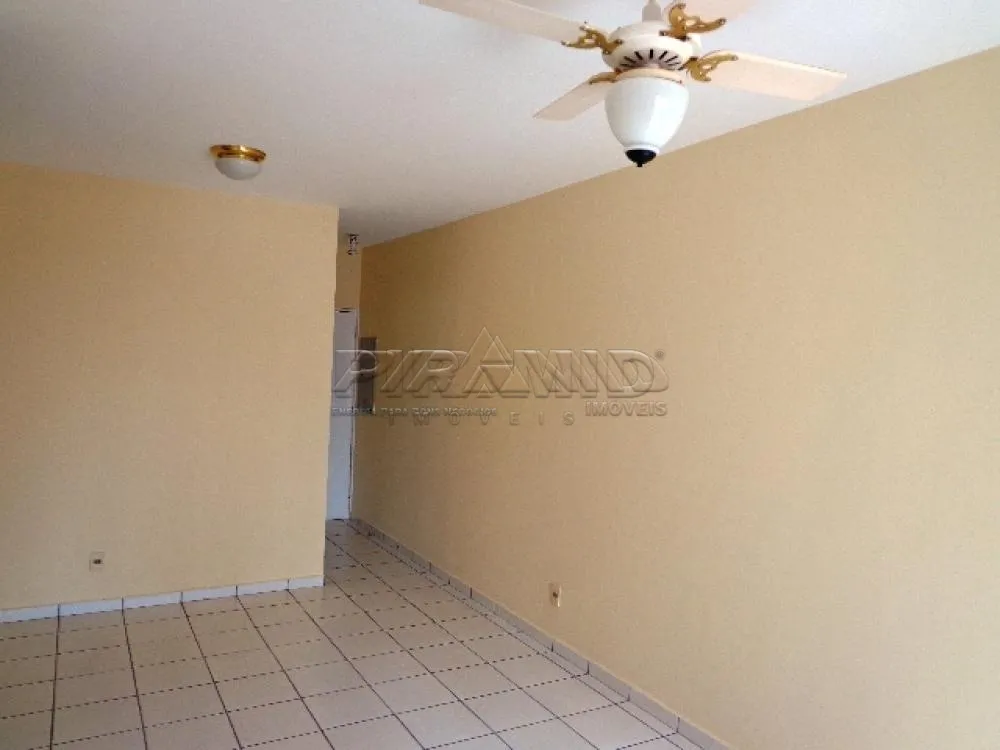 Alugar Apartamento / Padr&atilde;o em Ribeir&atilde;o Preto R$ 1.300,00 - Foto 2