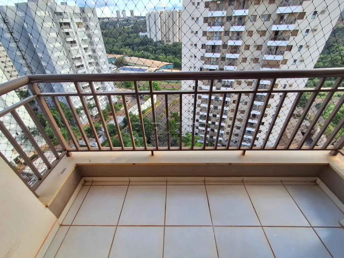 Alugar Apartamento / Padr&atilde;o em Ribeir&atilde;o Preto R$ 3.000,00 - Foto 3