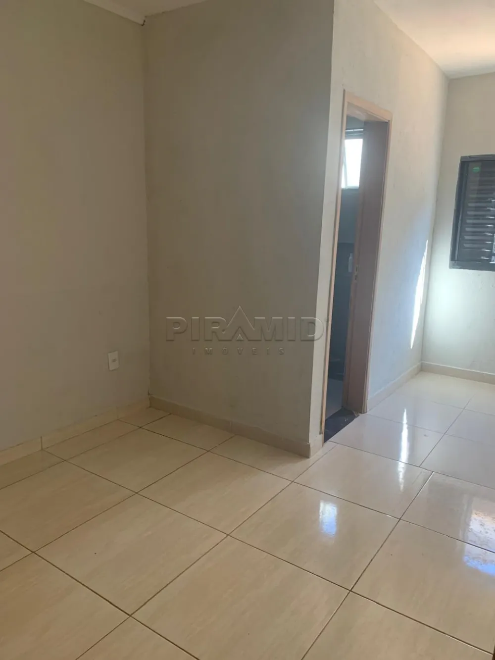 Alugar Casa / Padr&atilde;o em Ribeir&atilde;o Preto R$ 350,00 - Foto 6