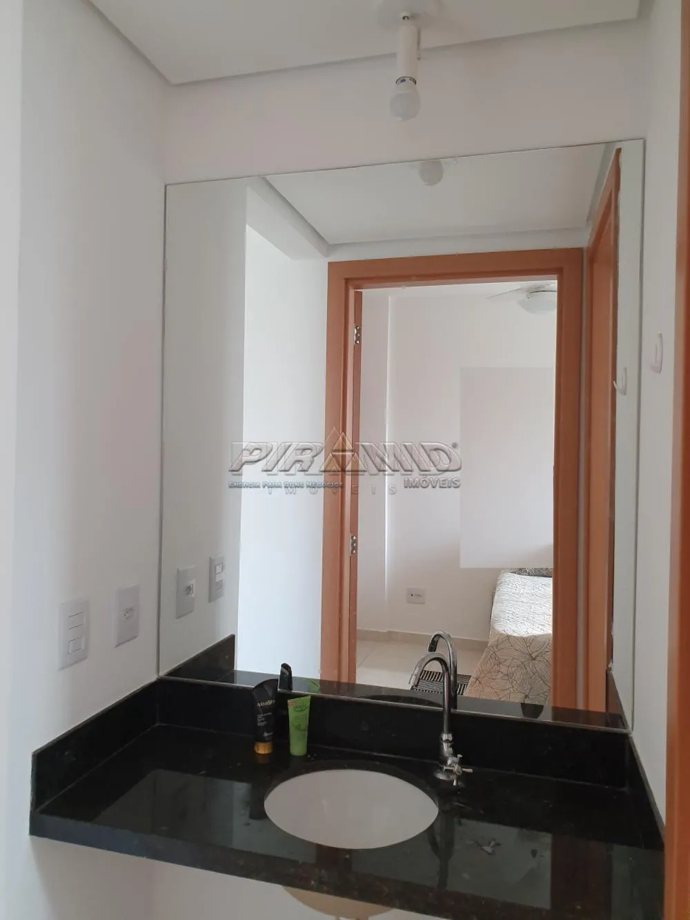 Alugar Apartamento / Padr&atilde;o em Ribeir&atilde;o Preto R$ 1.900,00 - Foto 7