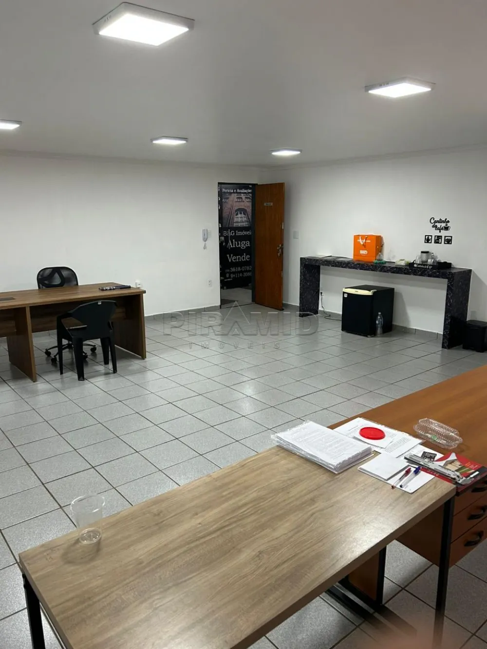 Alugar Comercial / Sal&atilde;o em Ribeir&atilde;o Preto R$ 1.530,00 - Foto 2