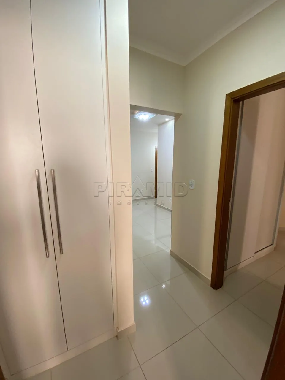 Alugar Apartamento / Padr&atilde;o em Ribeir&atilde;o Preto R$ 4.300,00 - Foto 10