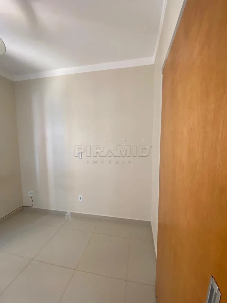 Alugar Apartamento / Padr&atilde;o em Ribeir&atilde;o Preto R$ 4.300,00 - Foto 14