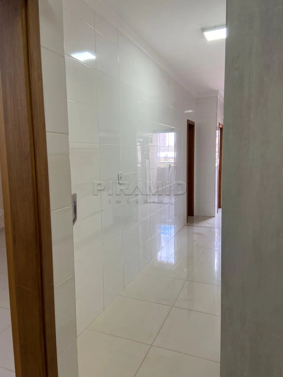 Alugar Apartamento / Padr&atilde;o em Ribeir&atilde;o Preto R$ 4.300,00 - Foto 6