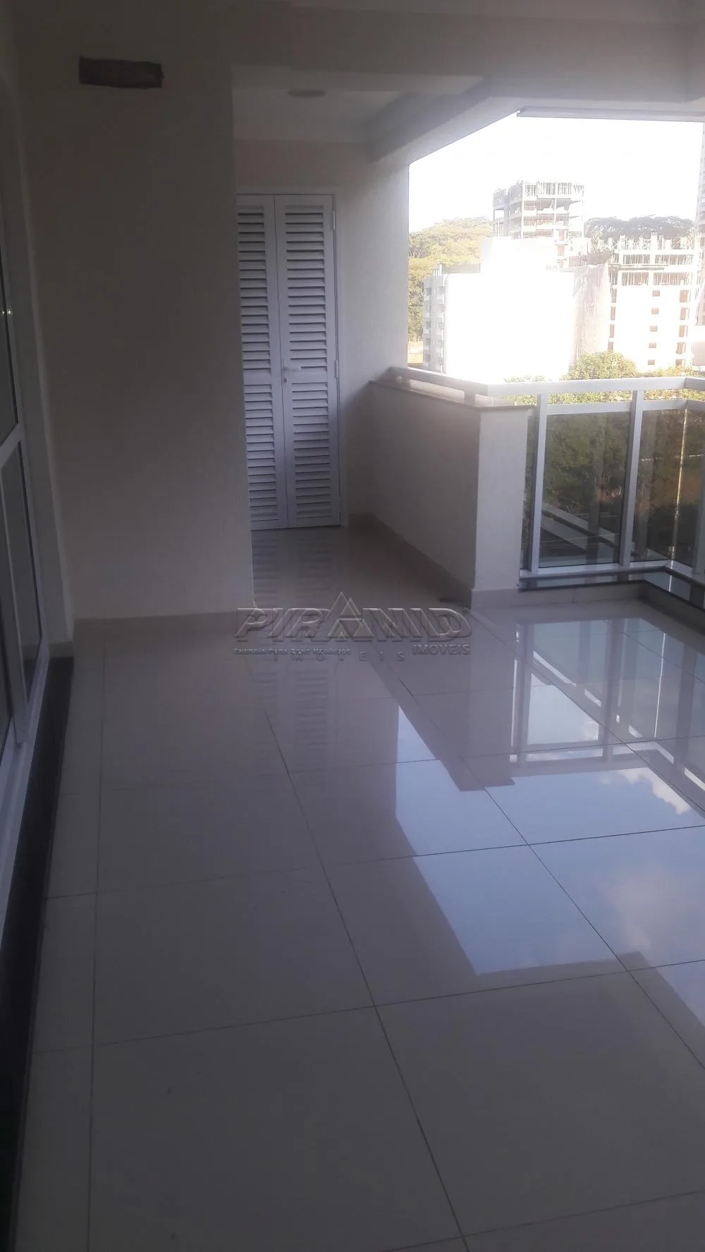 Alugar Apartamento / Padr&atilde;o em Ribeir&atilde;o Preto R$ 2.800,00 - Foto 4