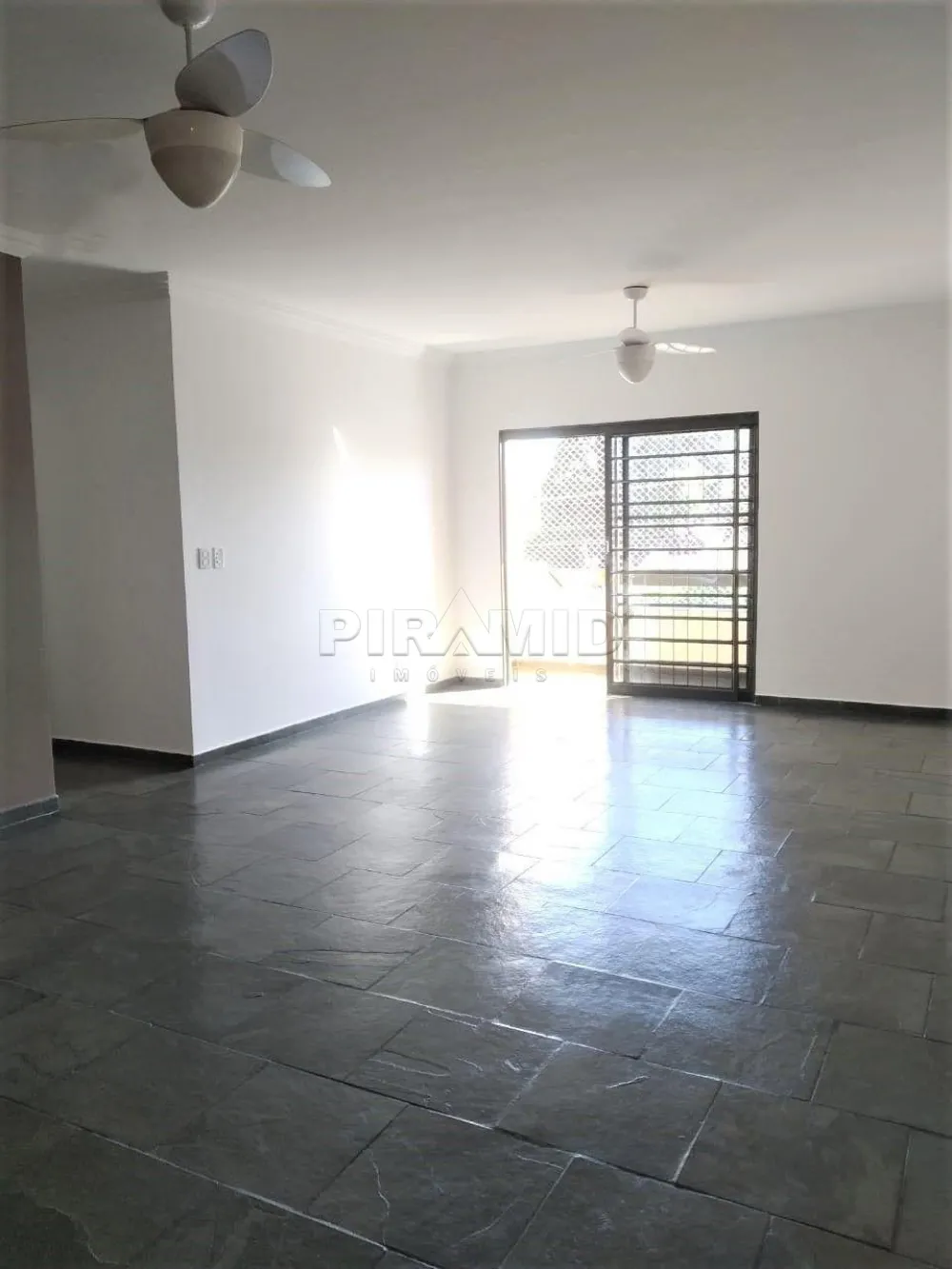 Alugar Apartamento / Padr&atilde;o em Ribeir&atilde;o Preto R$ 1.100,00 - Foto 1
