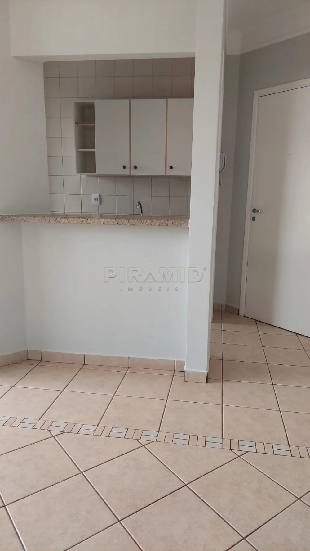 Alugar Apartamento / Padr&atilde;o em Ribeir&atilde;o Preto R$ 1.500,00 - Foto 2