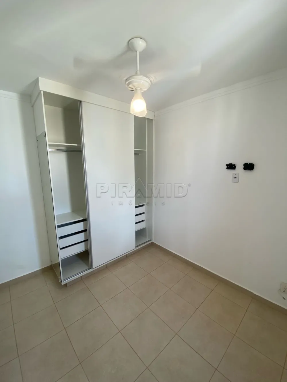 Alugar Apartamento / Padr&atilde;o em Ribeir&atilde;o Preto R$ 1.300,00 - Foto 7