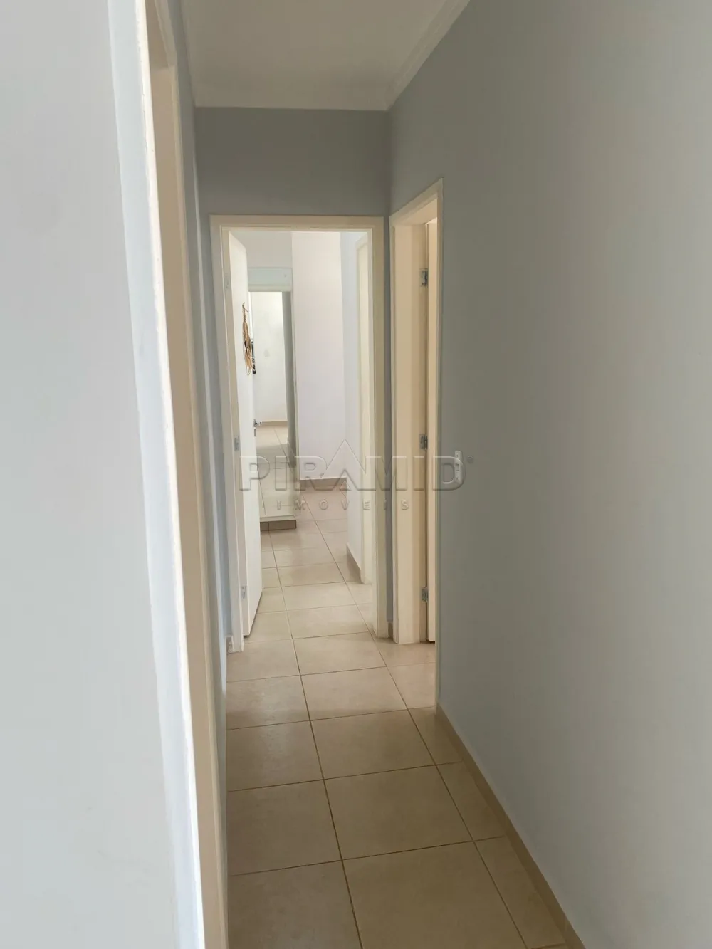 Alugar Apartamento / Padr&atilde;o em Ribeir&atilde;o Preto R$ 1.300,00 - Foto 4