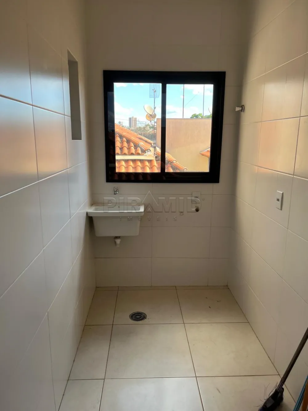 Alugar Apartamento / Padr&atilde;o em Ribeir&atilde;o Preto R$ 1.700,00 - Foto 9