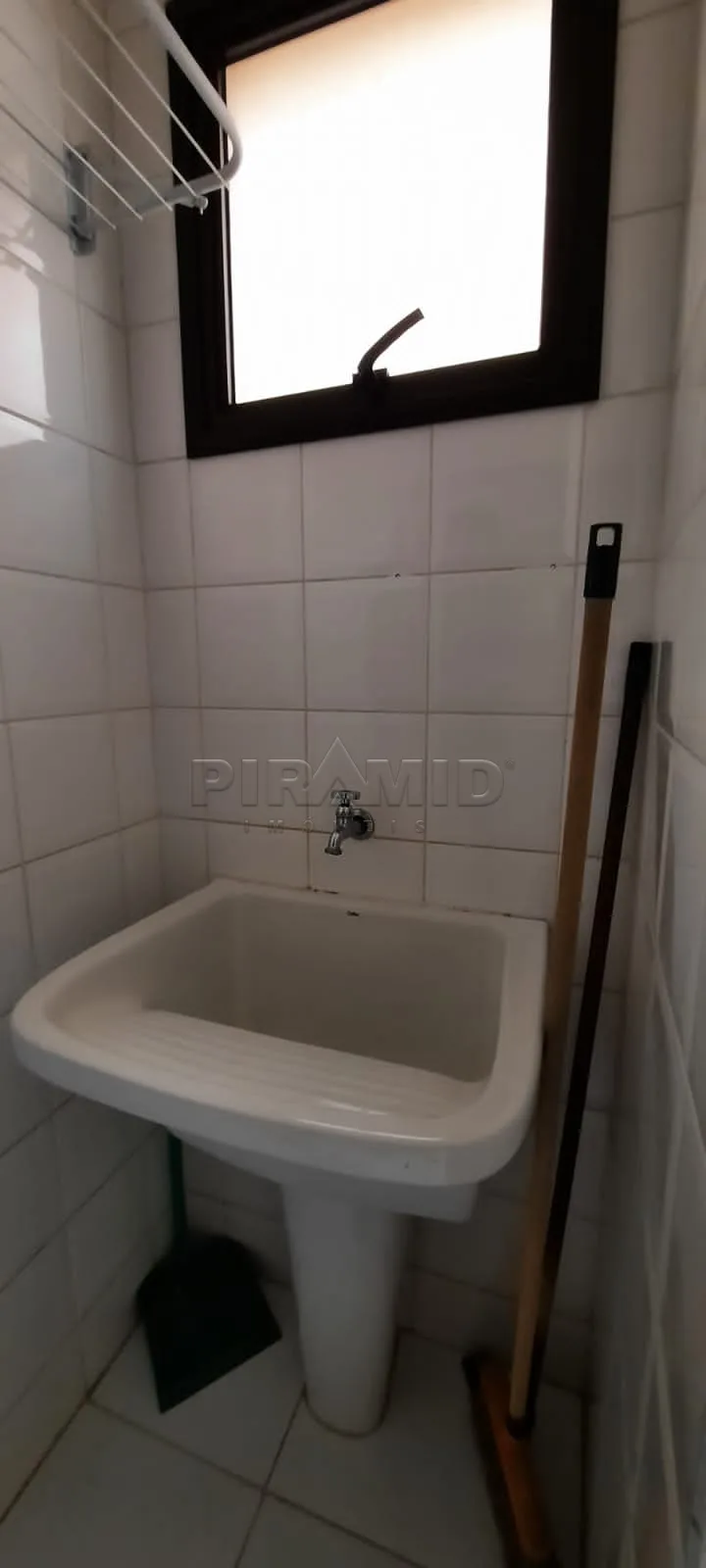 Alugar Apartamento / Padr&atilde;o em Ribeir&atilde;o Preto R$ 1.400,00 - Foto 13
