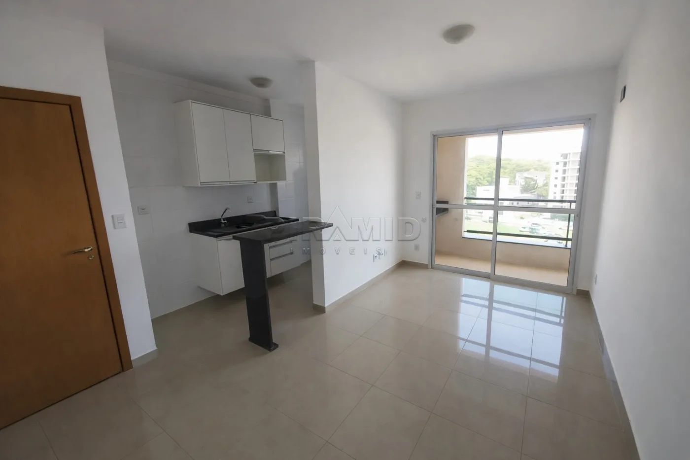 Alugar Apartamento / Padr&atilde;o em Ribeir&atilde;o Preto R$ 1.750,00 - Foto 1