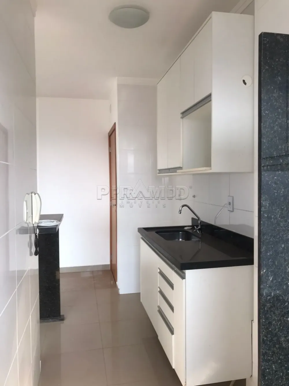 Alugar Apartamento / Padr&atilde;o em Ribeir&atilde;o Preto R$ 1.700,00 - Foto 12