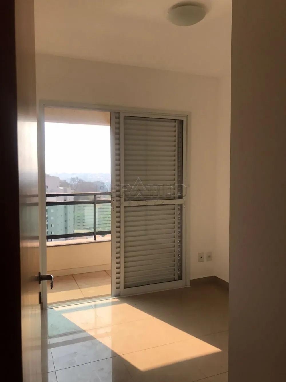 Alugar Apartamento / Padr&atilde;o em Ribeir&atilde;o Preto R$ 1.700,00 - Foto 10