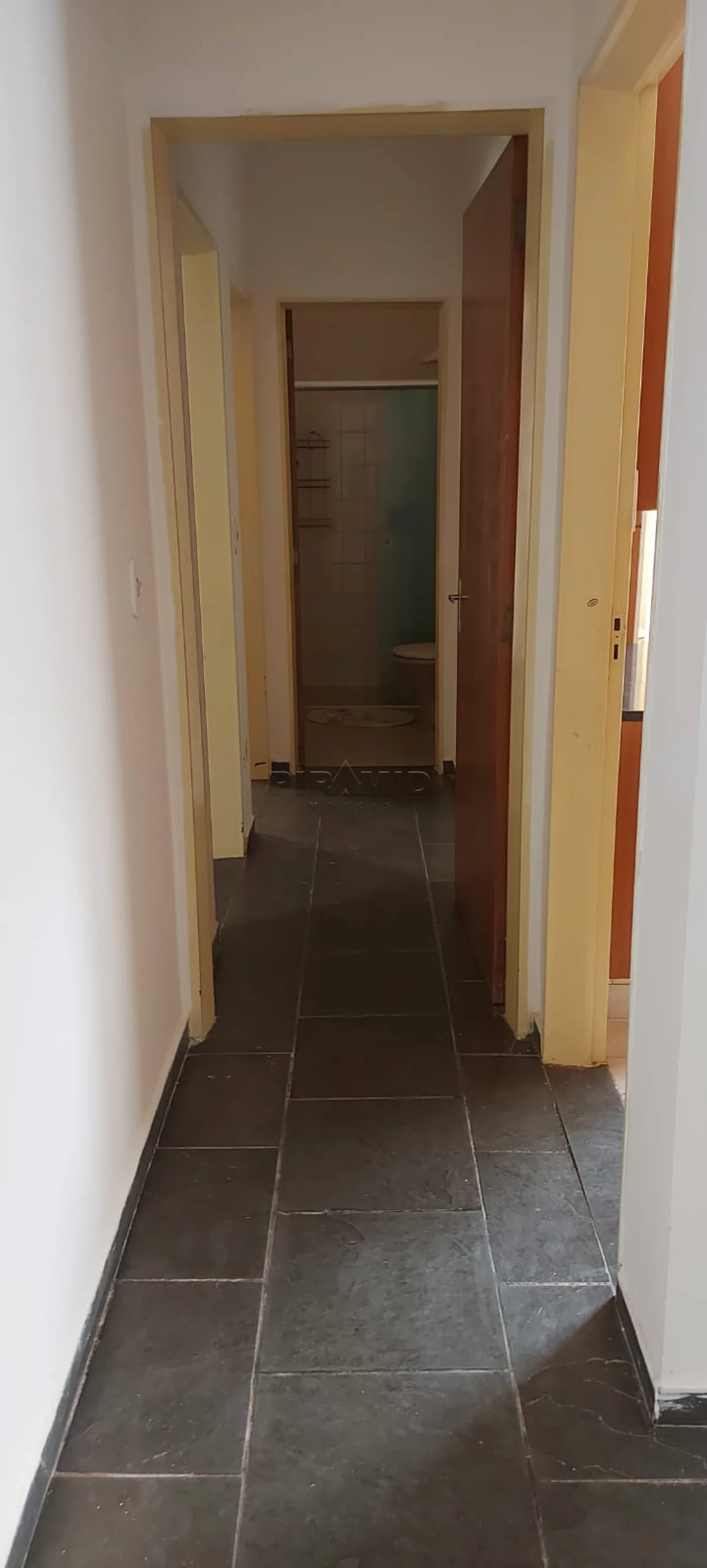 Comprar Apartamento / Padr&atilde;o em Ribeir&atilde;o Preto R$ 238.000,00 - Foto 3