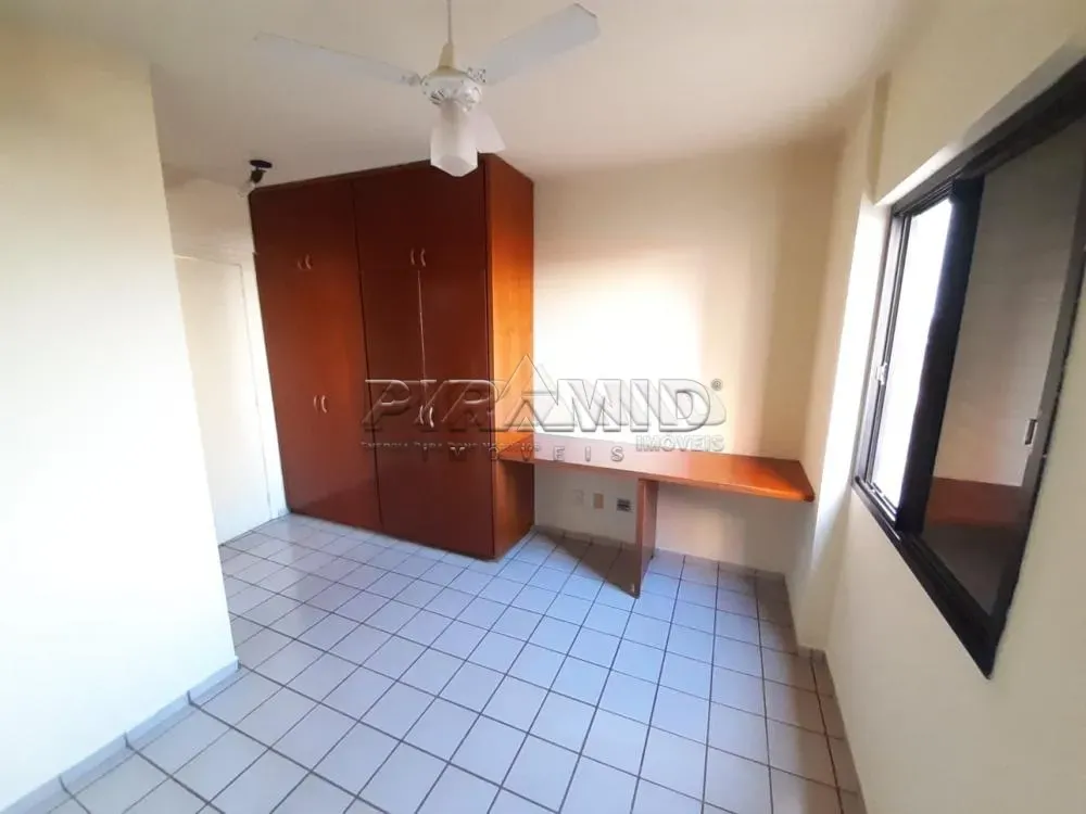 Alugar Apartamento / Padr&atilde;o em Ribeir&atilde;o Preto R$ 850,00 - Foto 4