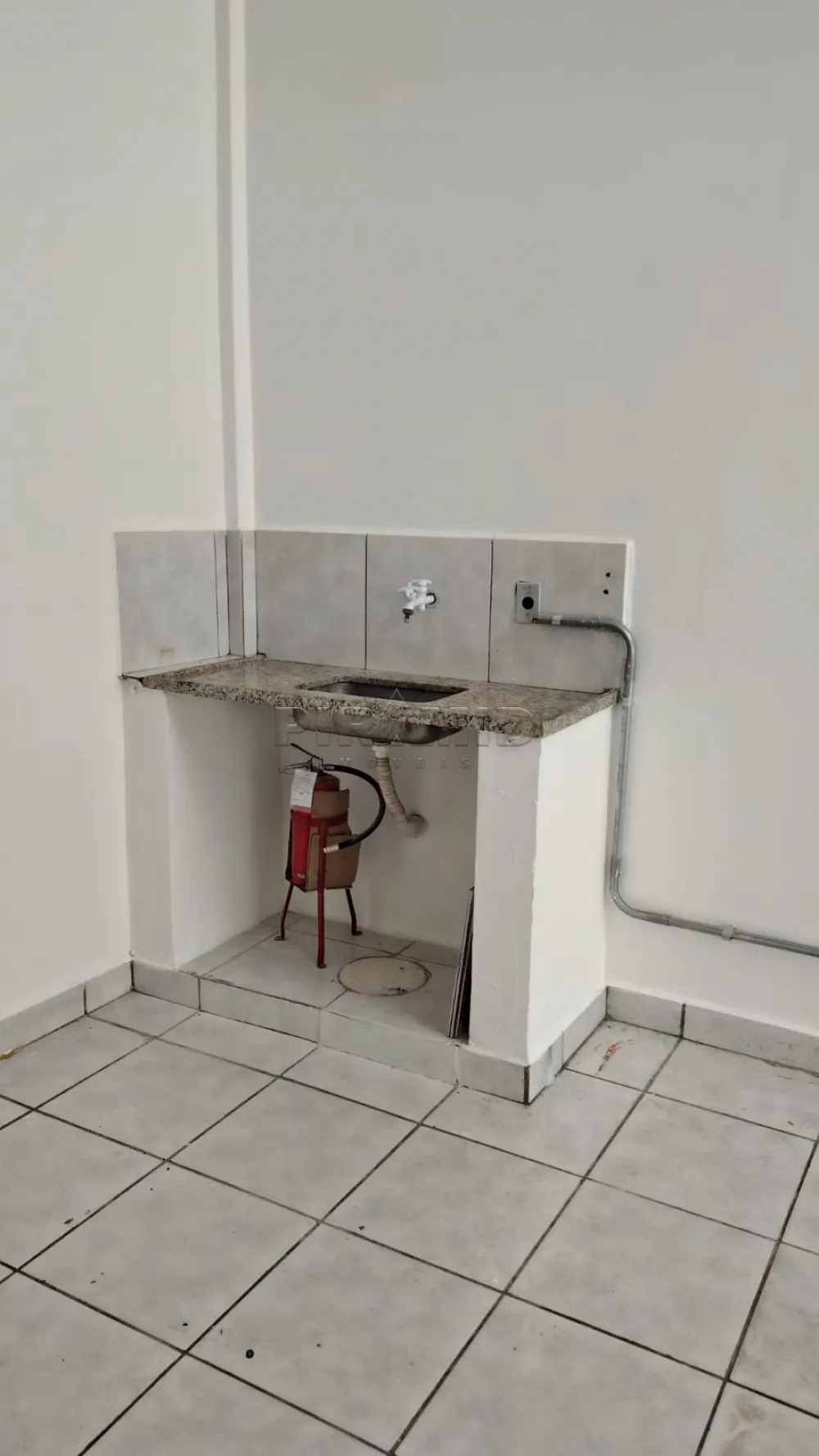 Alugar Comercial / Sal&atilde;o em Ribeir&atilde;o Preto R$ 1.500,00 - Foto 3