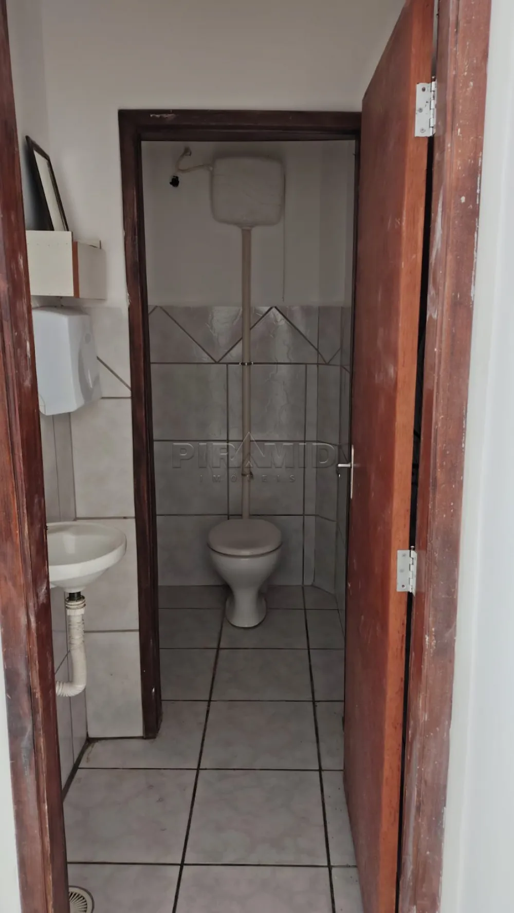 Alugar Comercial / Sal&atilde;o em Ribeir&atilde;o Preto R$ 1.500,00 - Foto 4