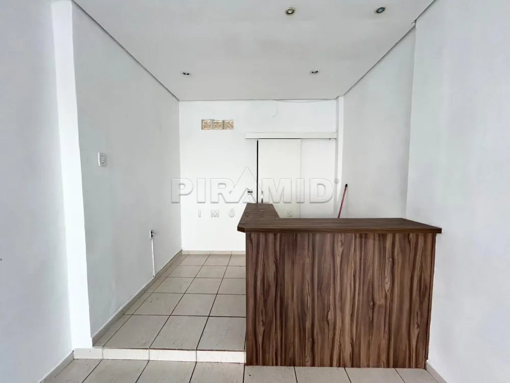 Alugar Comercial / Sal&atilde;o em Ribeir&atilde;o Preto R$ 2.000,00 - Foto 3