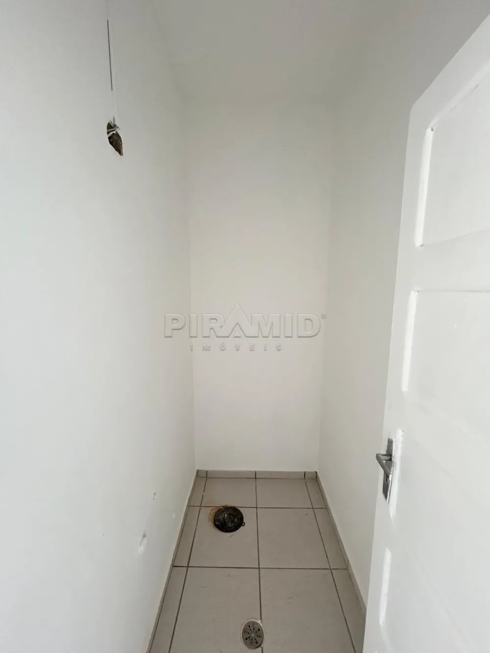 Alugar Comercial / Sal&atilde;o em Ribeir&atilde;o Preto R$ 2.000,00 - Foto 10