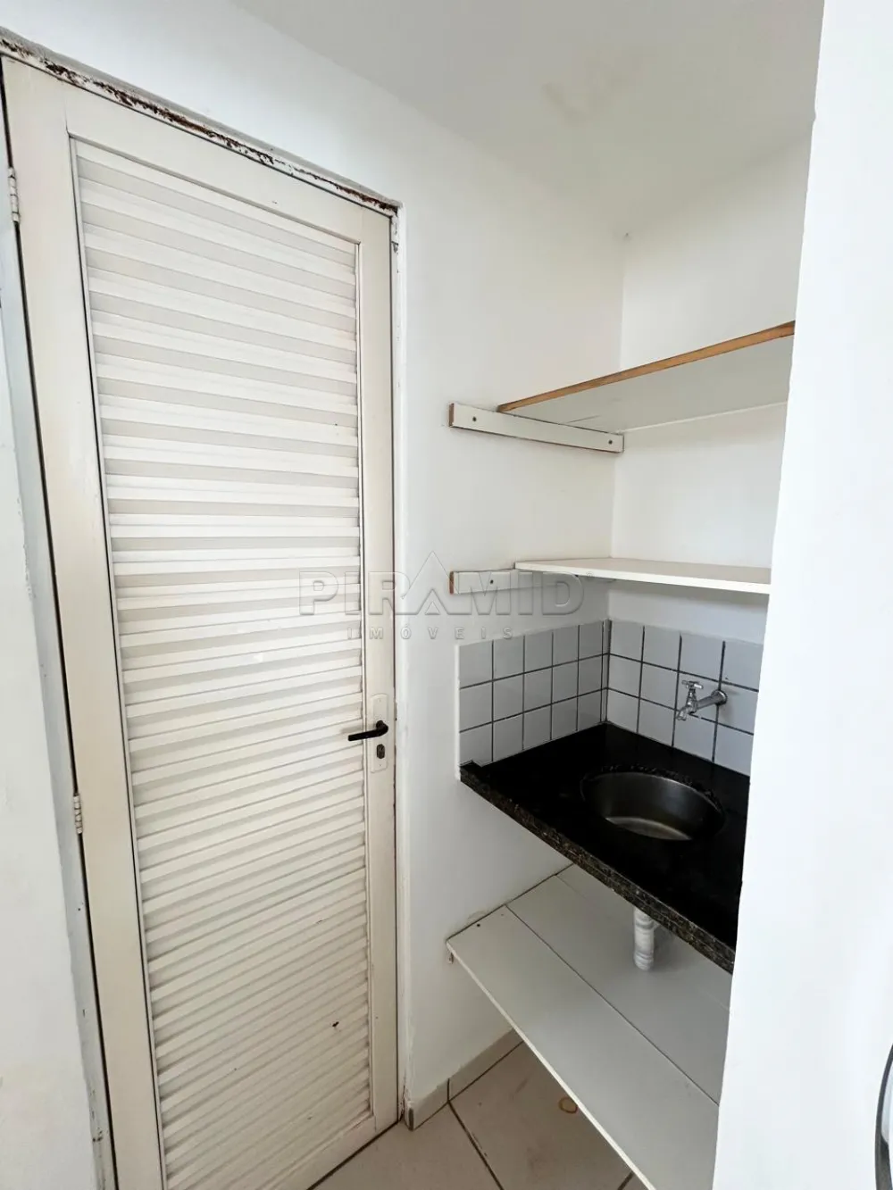 Alugar Comercial / Sal&atilde;o em Ribeir&atilde;o Preto R$ 2.000,00 - Foto 11