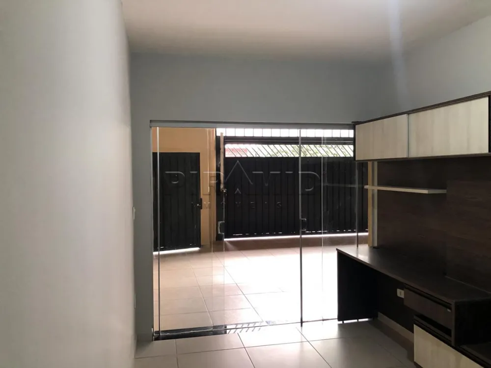 Alugar Casa / Padr&atilde;o em Ribeir&atilde;o Preto R$ 1.200,00 - Foto 3