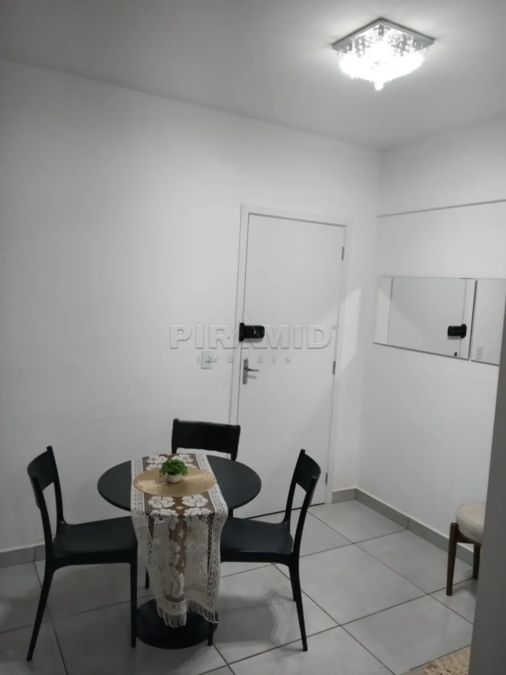 Alugar Apartamento / Padr&atilde;o em Ribeir&atilde;o Preto R$ 1.500,00 - Foto 3