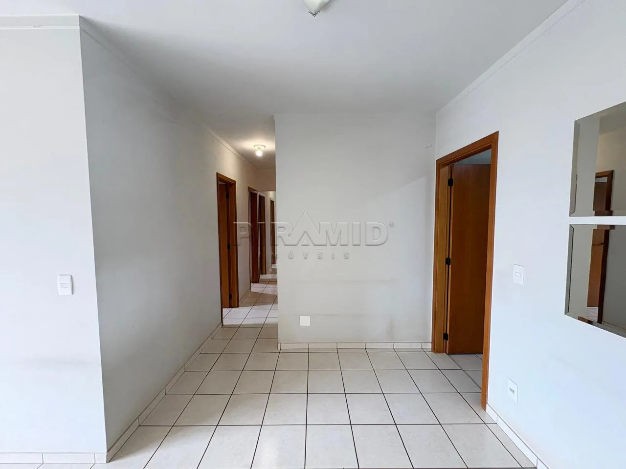Alugar Apartamento / Padr&atilde;o em Ribeir&atilde;o Preto R$ 2.400,00 - Foto 4
