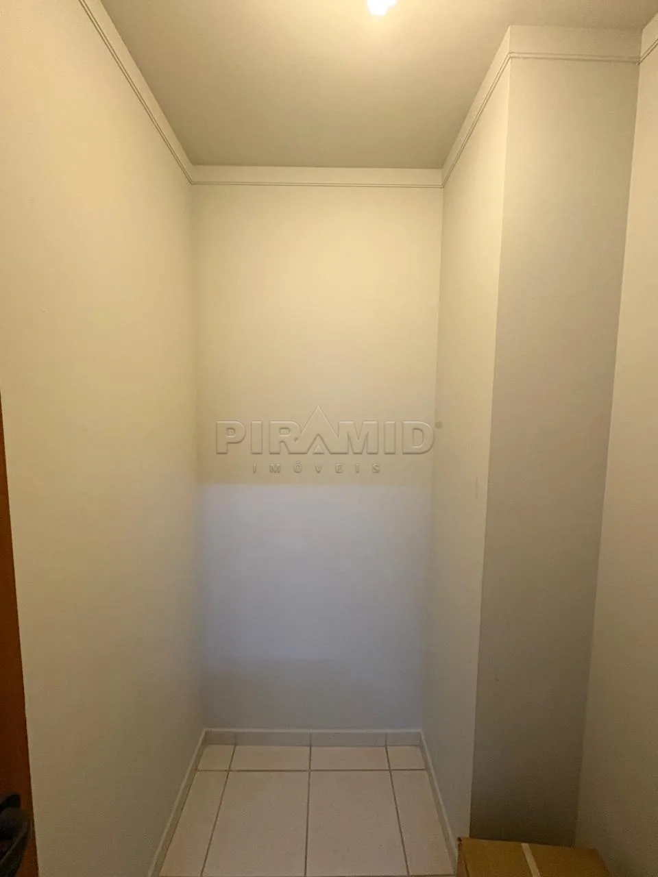 Alugar Apartamento / Padr&atilde;o em Ribeir&atilde;o Preto R$ 2.400,00 - Foto 22
