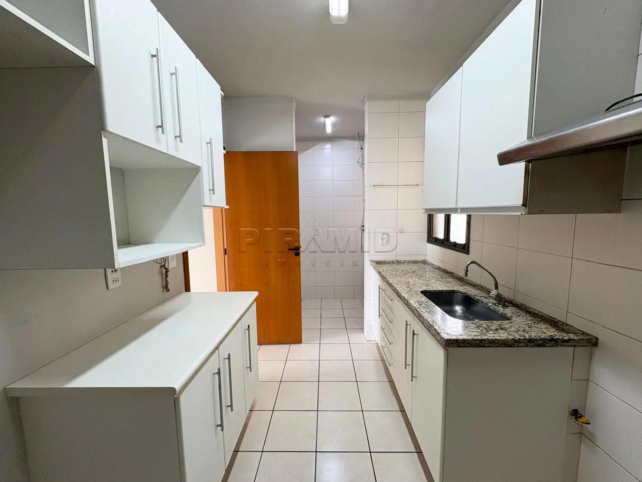 Alugar Apartamento / Padr&atilde;o em Ribeir&atilde;o Preto R$ 2.400,00 - Foto 20