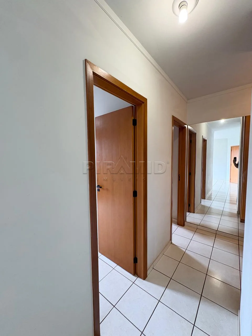 Alugar Apartamento / Padr&atilde;o em Ribeir&atilde;o Preto R$ 2.400,00 - Foto 7