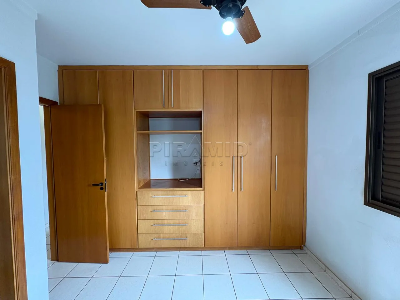 Alugar Apartamento / Padr&atilde;o em Ribeir&atilde;o Preto R$ 2.400,00 - Foto 14