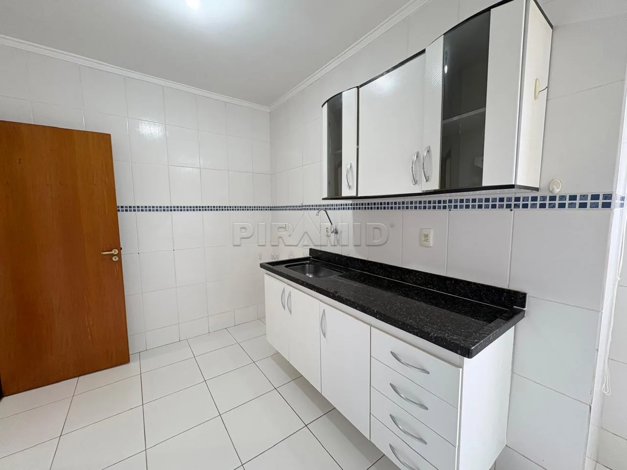 Comprar Apartamento / Padr&atilde;o em Ribeir&atilde;o Preto R$ 290.000,00 - Foto 4