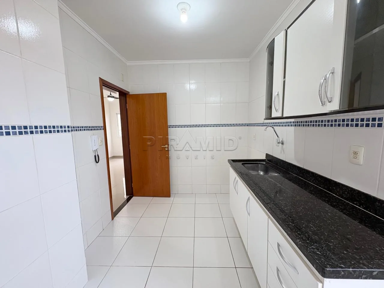 Comprar Apartamento / Padr&atilde;o em Ribeir&atilde;o Preto R$ 290.000,00 - Foto 5
