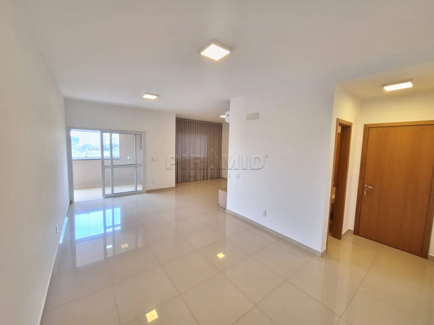 Alugar Apartamento / Padr&atilde;o em Ribeir&atilde;o Preto R$ 5.500,00 - Foto 1