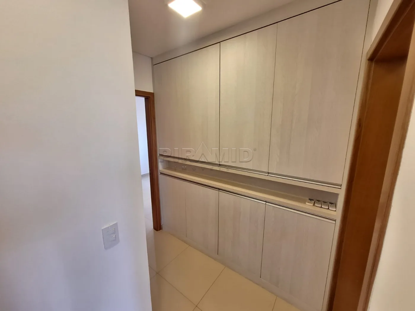 Alugar Apartamento / Padr&atilde;o em Ribeir&atilde;o Preto R$ 5.500,00 - Foto 9