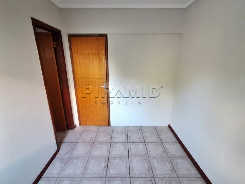 Alugar Apartamento / Padr&atilde;o em Ribeir&atilde;o Preto R$ 1.100,00 - Foto 4
