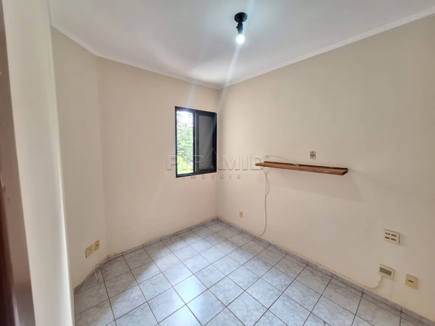 Alugar Apartamento / Padr&atilde;o em Ribeir&atilde;o Preto R$ 1.000,00 - Foto 7