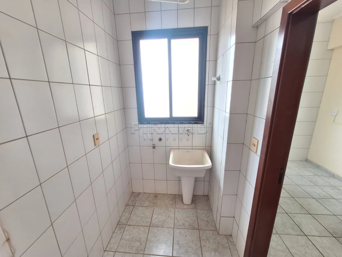 Alugar Apartamento / Padr&atilde;o em Ribeir&atilde;o Preto R$ 1.000,00 - Foto 12