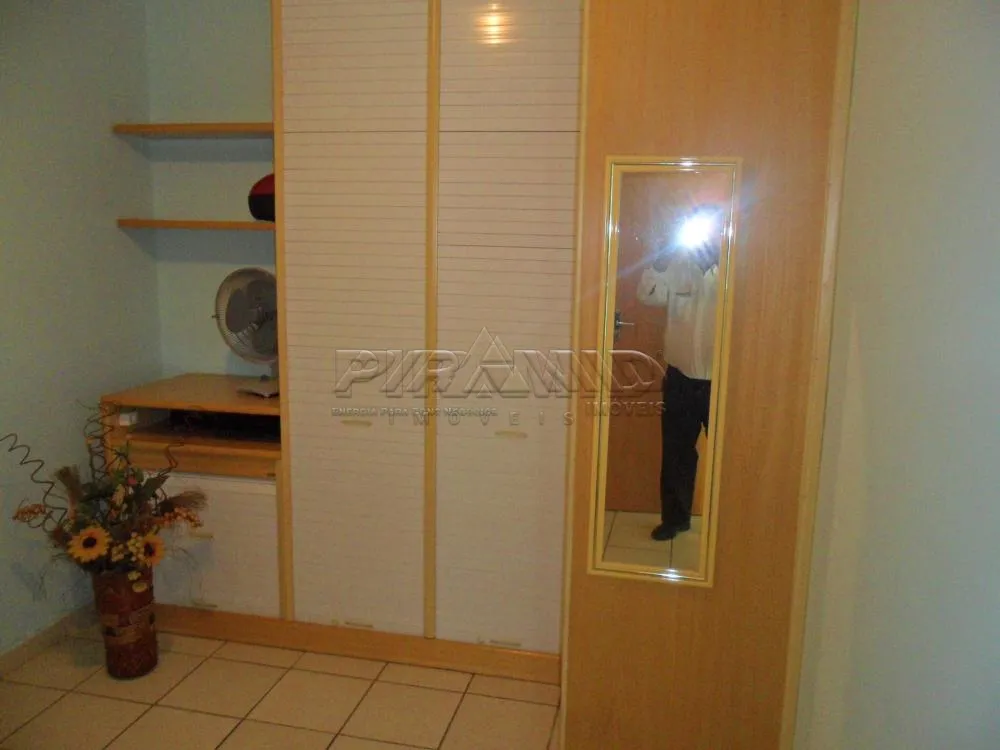 Alugar Apartamento / Padr&atilde;o em Ribeir&atilde;o Preto R$ 1.200,00 - Foto 2