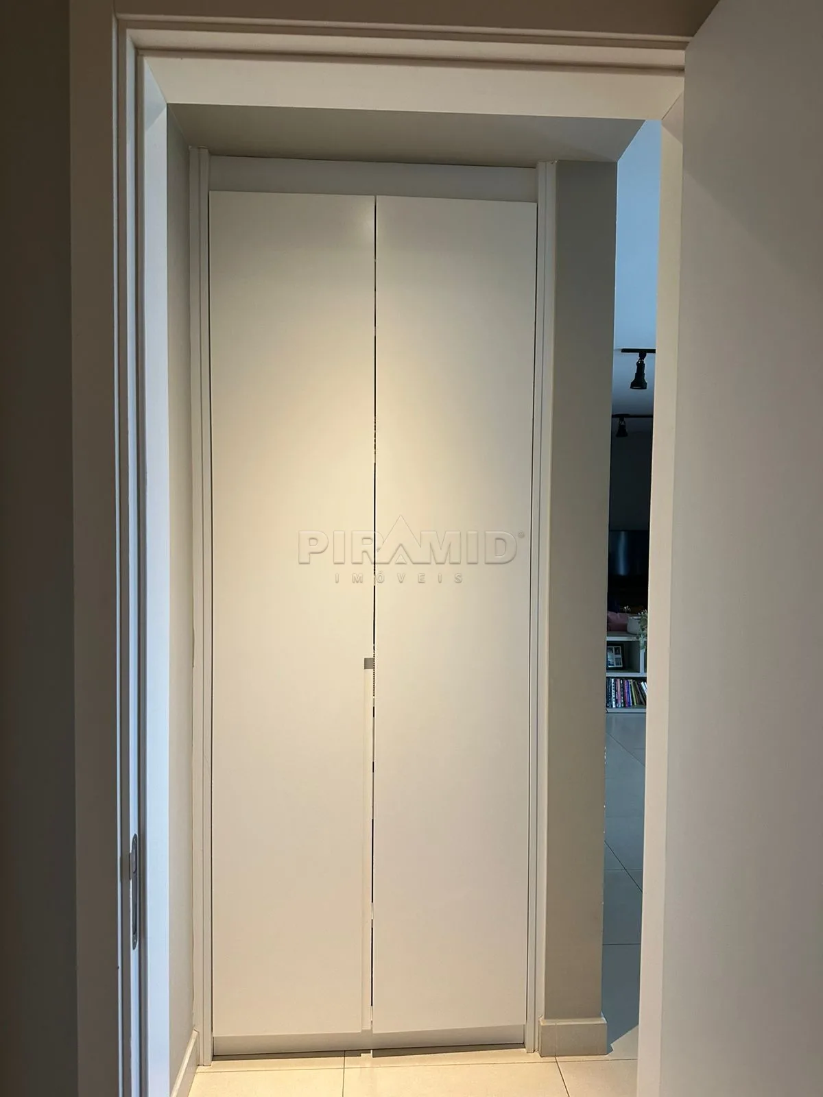 Alugar Apartamento / Padr&atilde;o em Ribeir&atilde;o Preto R$ 7.000,00 - Foto 15