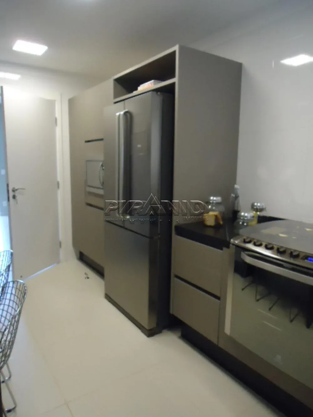 Alugar Apartamento / Padr&atilde;o em Ribeir&atilde;o Preto R$ 7.000,00 - Foto 18