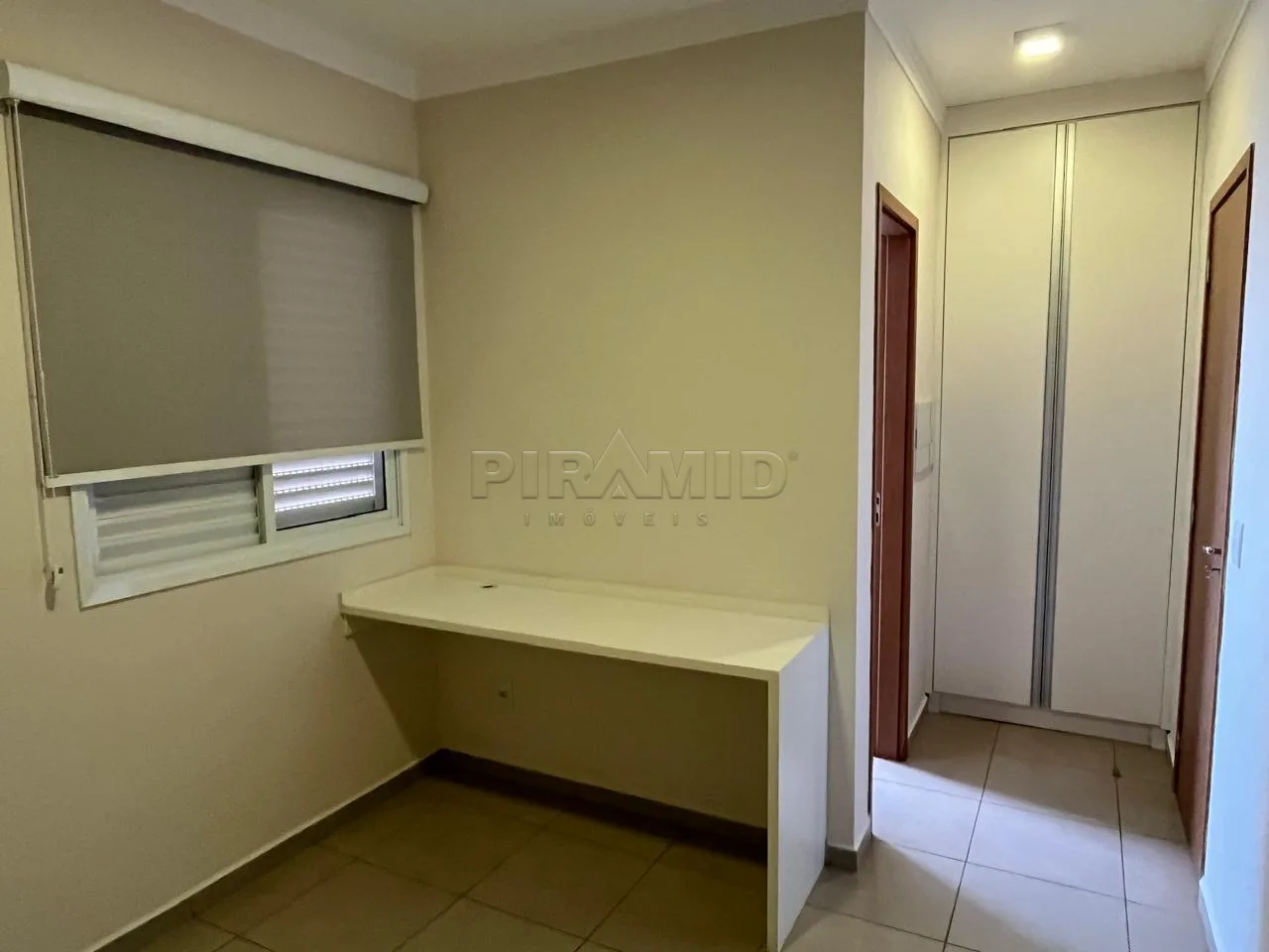 Alugar Apartamento / Padr&atilde;o em Ribeir&atilde;o Preto R$ 1.850,00 - Foto 5