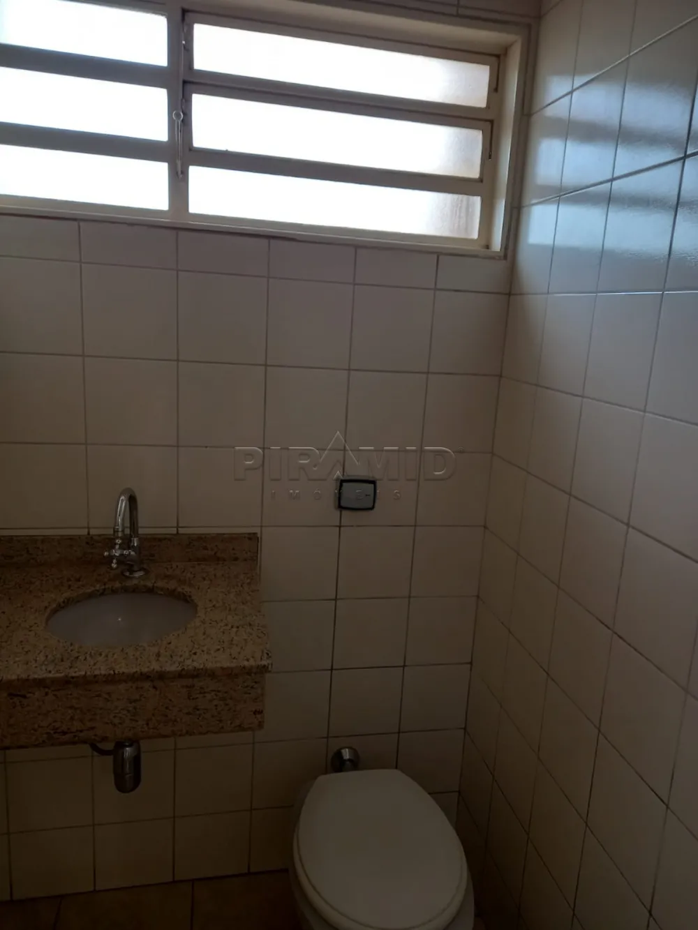 Alugar Apartamento / Padr&atilde;o em Ribeir&atilde;o Preto R$ 850,00 - Foto 4