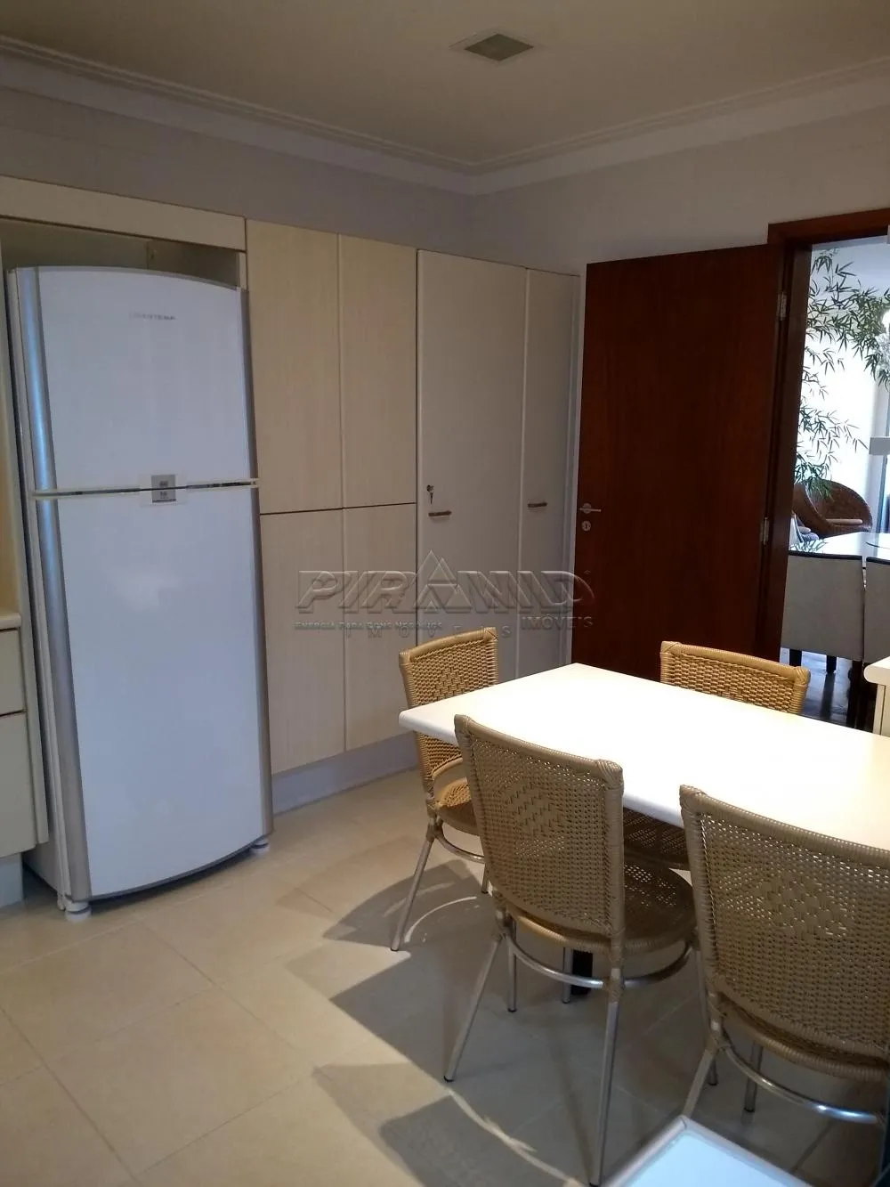 Comprar Apartamento / Padr&atilde;o em Ribeir&atilde;o Preto R$ 560.000,00 - Foto 5