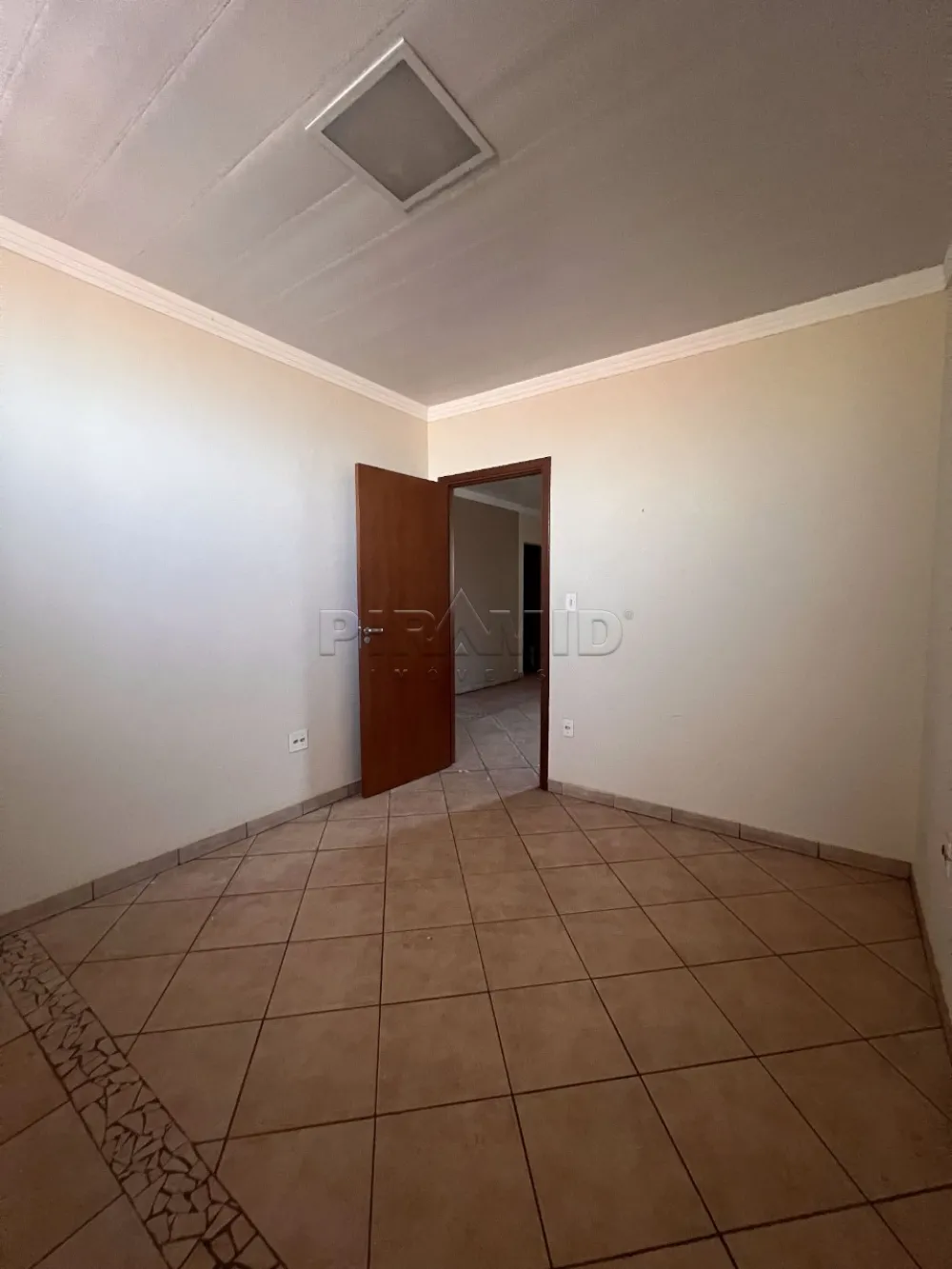 Alugar Comercial / Casa em Ribeir&atilde;o Preto R$ 4.000,00 - Foto 8