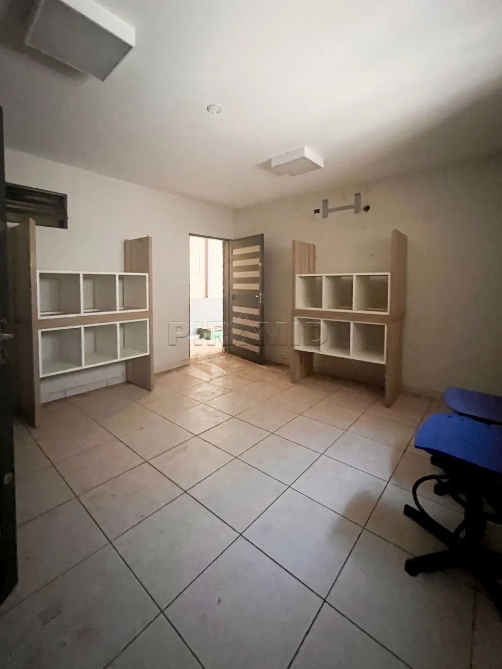 Alugar Comercial / Casa em Ribeir&atilde;o Preto R$ 4.000,00 - Foto 13