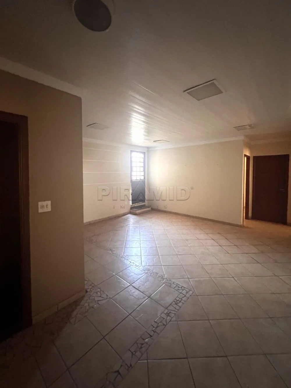 Alugar Comercial / Casa em Ribeir&atilde;o Preto R$ 4.000,00 - Foto 16
