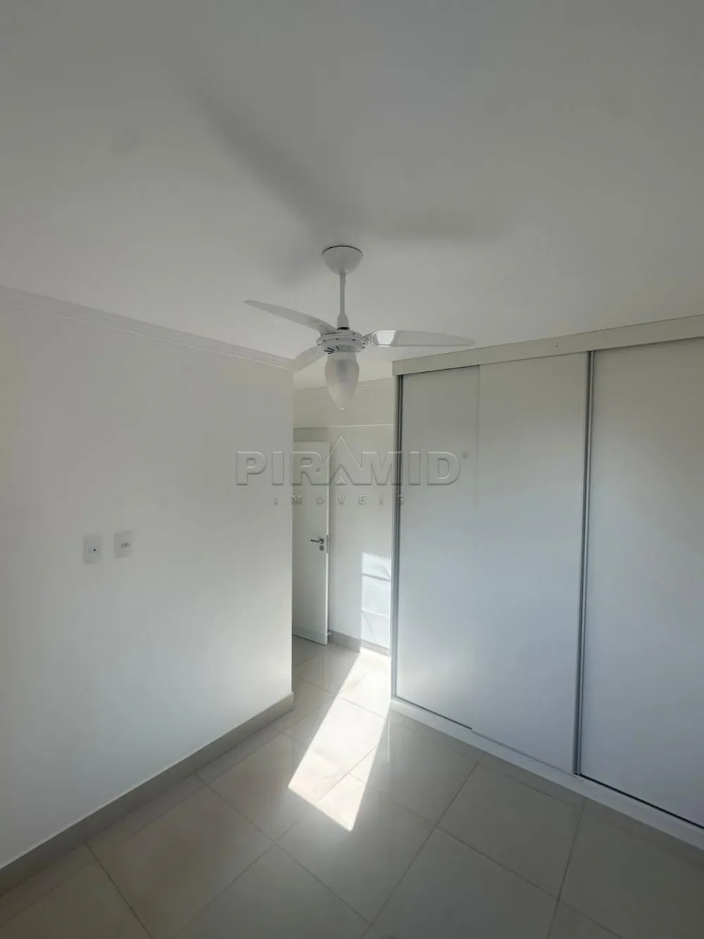 Alugar Apartamento / Padr&atilde;o em Ribeir&atilde;o Preto R$ 2.700,00 - Foto 12