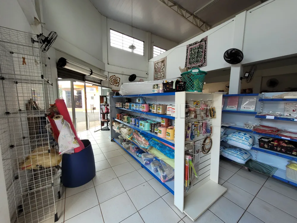 Alugar Comercial / Sal&atilde;o em Ribeir&atilde;o Preto R$ 1.800,00 - Foto 2